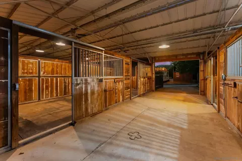 Entry Way - 20751 Sutherland Dam Rd, Ramona, CA 92065 photo 2 of 2