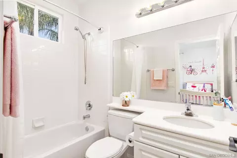Bath - 1737 Skimmer Ct, Carlsbad, CA 92011 photo 4 of 6