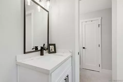 Bath - 10513 Kerrigan Ct, Santee, CA 92071 photo 3 of 5