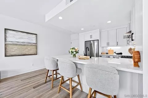 Kitchen - 1101 Catania Ct #201, Encinitas, CA 92024 photo 3 of 8