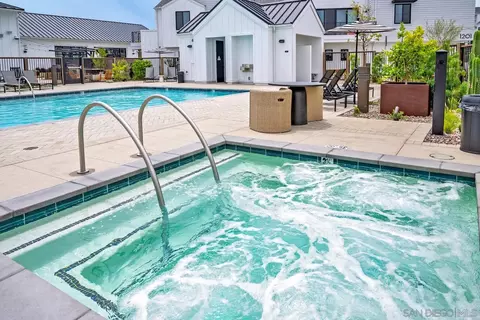 Exterior - 1101 Catania Ct #201, Encinitas, CA 92024 photo 4 of 11