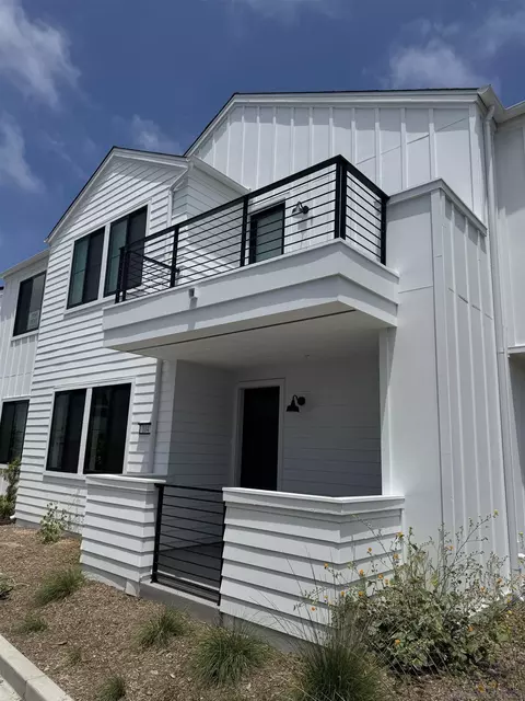 1101 Catania Ct #201, Encinitas, CA 92024