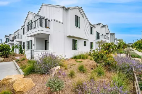 1101 Catania Ct #201, Encinitas, CA 92024