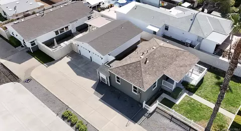 1011-1013 Knowles Ave, Carlsbad, CA 92008