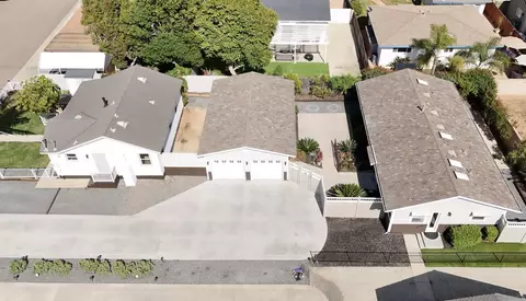 1027-1029 Knowles Ave, Carlsbad, CA 92008
