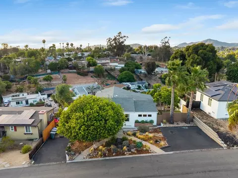 View/Area - 7136 Purdue, La Mesa, CA 91942 photo 2 of 4