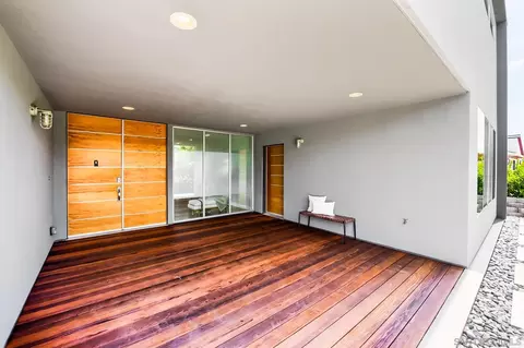 5725 Soledad Mtn, La Jolla, CA 92037