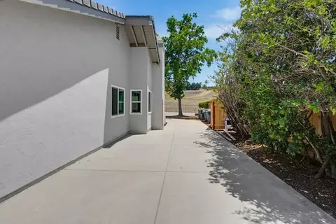Exterior - 1671 N Ash, Escondido, CA 92027 photo 4 of 13