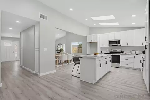 Entry Way - 1671 N Ash, Escondido, CA 92027 photo 1 of 4