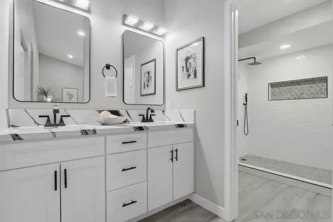 Bath - 1671 N Ash, Escondido, CA 92027 photo 4 of 5