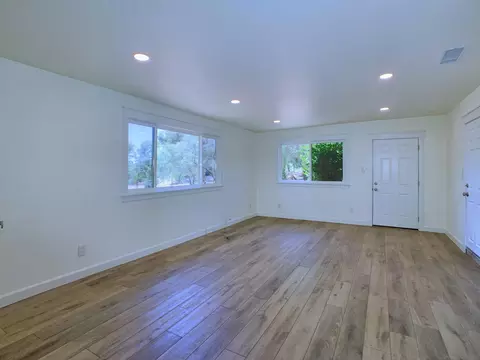Living - 23453 Japatul Valley Rd, Alpine, CA 91901 photo 2 of 2