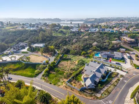 4269 Hillside Dr #1, Carlsbad, CA 92008