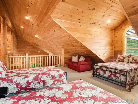 Bedroom - 1068 W Incense Cedar Rd, Julian, CA 92036 photo 4 of 7
