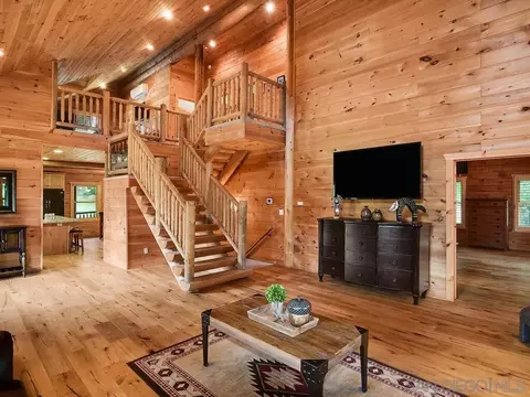 Living - 1068 W Incense Cedar Rd, Julian, CA 92036 photo 2 of 4