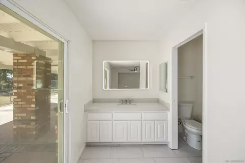 Bath - 33155 Avenue D, Yucaipa, CA 92399 photo 1 of 3