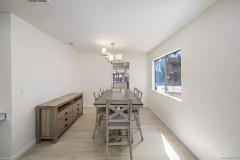 Dining - 33155 Avenue D, Yucaipa, CA 92399 photo 1 of 2