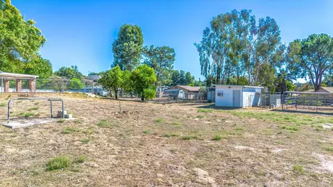 Exterior - 33155 Avenue D, Yucaipa, CA 92399 photo 18 of 22