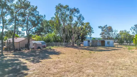 Exterior - 33155 Avenue D, Yucaipa, CA 92399 photo 19 of 22