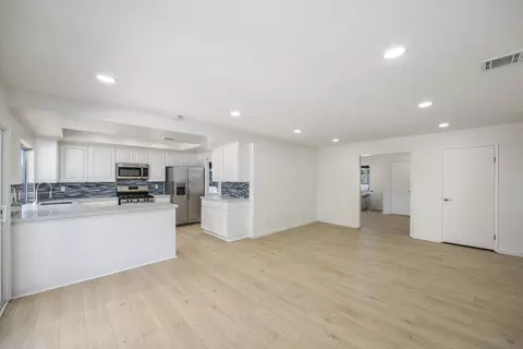Living - 33155 Avenue D, Yucaipa, CA 92399 photo 1 of 5