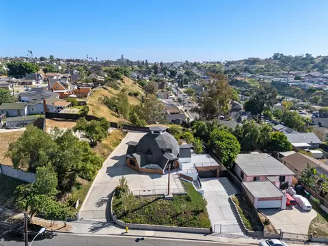 6937 Madrone, San Diego, CA 92114