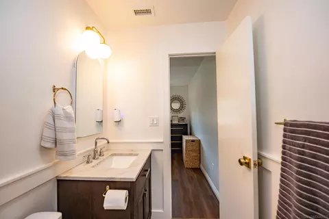 Bath - 15235 Hesta, Poway, CA 92064 photo 1 of 5