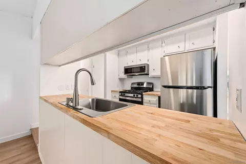 Kitchen - 2041 Weathervane, Escondido, CA 92027 photo 1 of 3