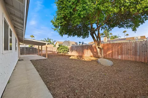 Exterior - 2041 Weathervane, Escondido, CA 92027 photo 5 of 6