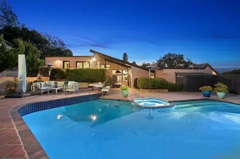 Exterior - 1653 El Paso Real, La Jolla, CA 92037 photo 15 of 19