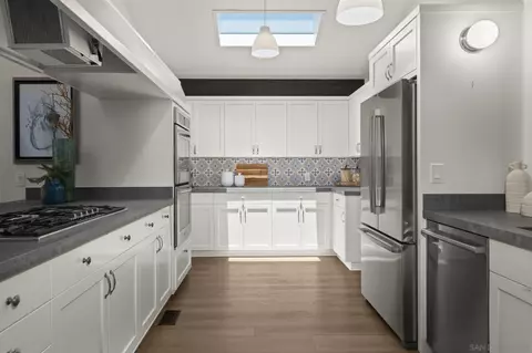 Kitchen - 1653 El Paso Real, La Jolla, CA 92037 photo 1 of 3