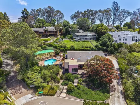 View/Area - 1653 El Paso Real, La Jolla, CA 92037 photo 4 of 6