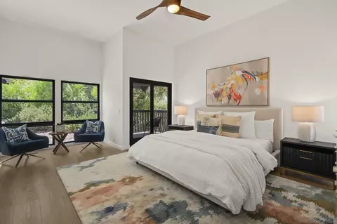 Bedroom - 1653 El Paso Real, La Jolla, CA 92037 photo 1 of 7