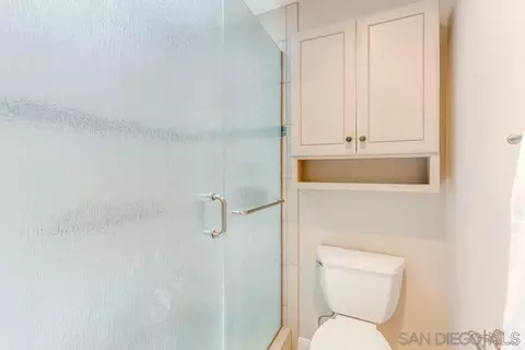 Bath - 942 Santa Hidalga, Solana Beach, CA 92075 photo 3 of 5