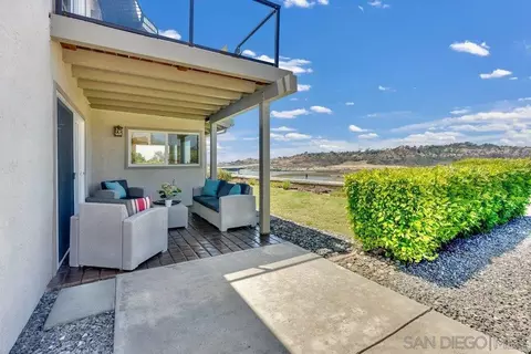 Exterior - 942 Santa Hidalga, Solana Beach, CA 92075 photo 4 of 7