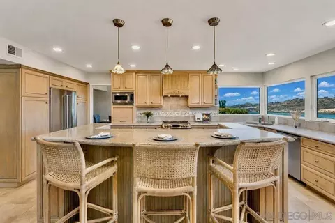 Kitchen - 942 Santa Hidalga, Solana Beach, CA 92075 photo 5 of 6