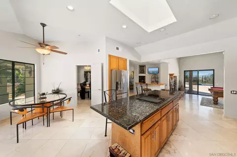 Kitchen - 3004 Via Donito, Alpine, CA 91901 photo 4 of 4
