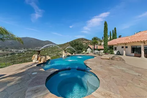 Exterior - 3004 Via Donito, Alpine, CA 91901 photo 21 of 23
