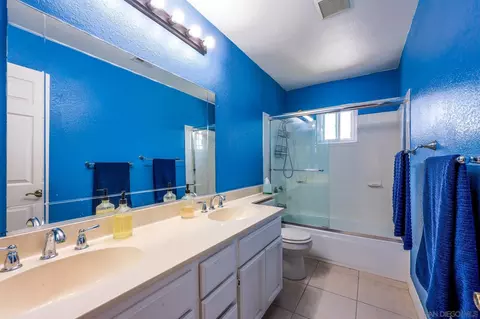 Bath - 1228 Calle Ultimo, Oceanside, CA 92056 photo 3 of 3