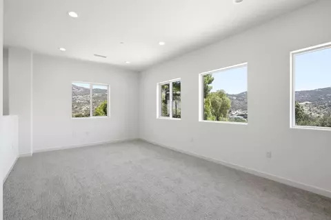 Bedroom - 707 Lingel Dr, El Cajon, CA 92019 photo 4 of 5