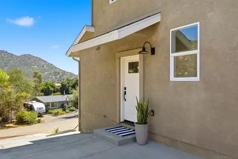 Exterior - 707 Lingel Dr, El Cajon, CA 92019 photo 2 of 9