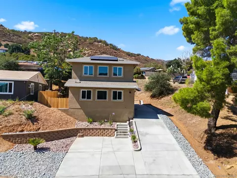 Exterior - 707 Lingel Dr, El Cajon, CA 92019 photo 1 of 9