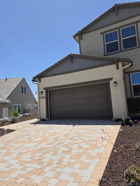 17296 Abbey Rd, Poway, CA 92064
