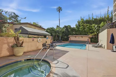 Exterior - 2500 Torrey Pines Rd #403, La Jolla, CA 92037 photo 1 of 1