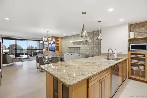 Kitchen - 2500 Torrey Pines Rd #403, La Jolla, CA 92037 photo 1 of 3