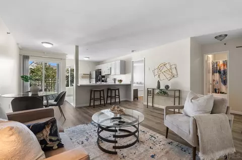 7508 Parkway Dr #105, La Mesa, CA 91942