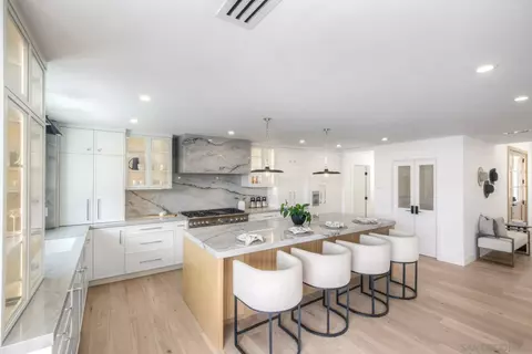 Kitchen - 13940 Northcrest, Poway, CA 92064 photo 4 of 6