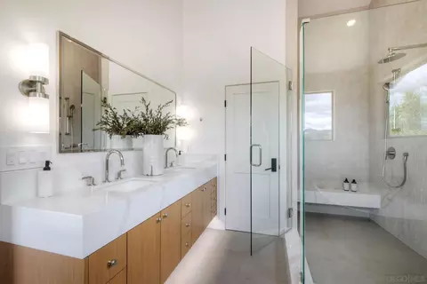 Bath - 13940 Northcrest, Poway, CA 92064 photo 2 of 5