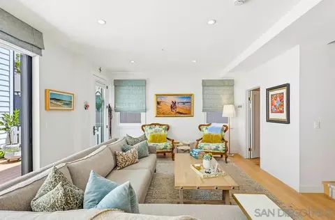 Living - 926 D Ave, Coronado, CA 92118 photo 3 of 3