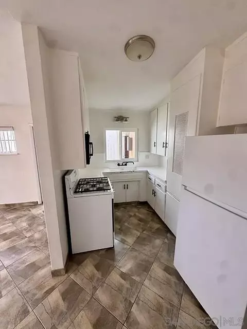 Kitchen - 7987-91 Normal Ave, La Mesa, CA 91941 photo 1 of 1