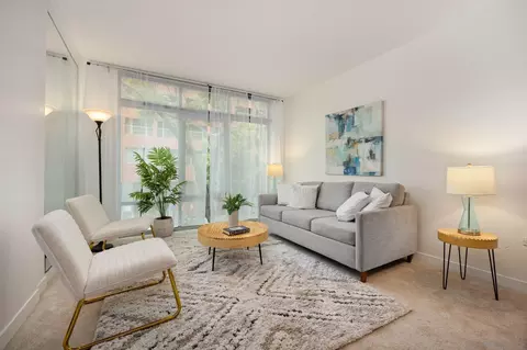 425 W Beech St #327, San Diego, CA 92101