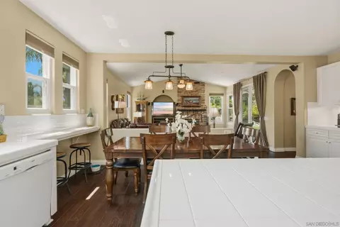 Dining - 23429 Green Glen Rd, Ramona, CA 92065 photo 2 of 4